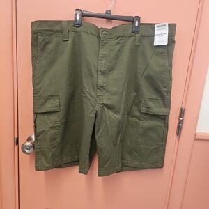 NWT Signature Gold By Levi Strauss Men's Size 46 Green Essential Cargo Shorts
